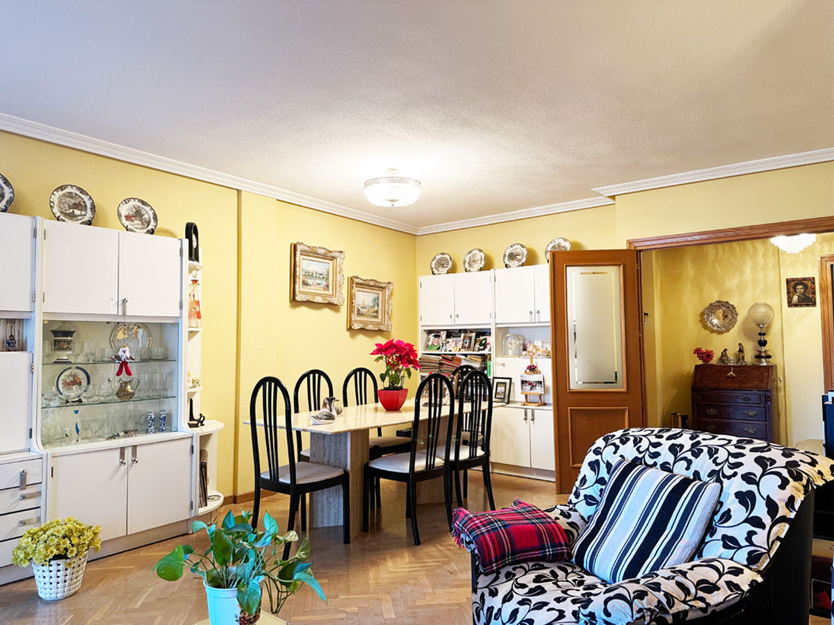 foto de piso en venta, Piso con ascensor en frente de H. Ramón y Cajal