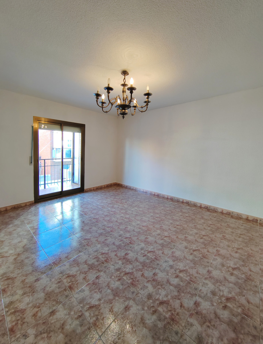 foto de piso en venta, Piso con terraza y trastero en Tres Olivos