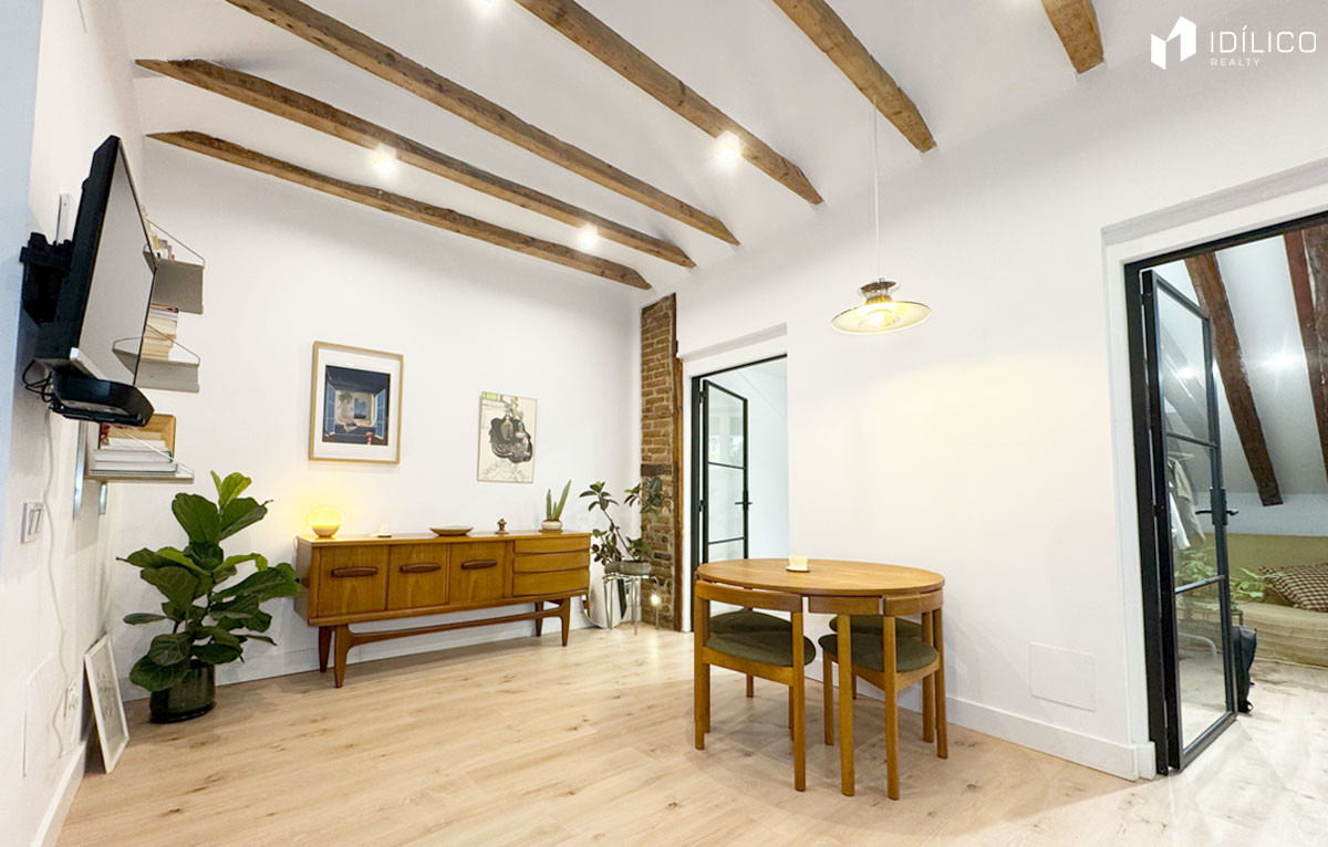 foto de piso en venta, Ático amueblado cerca de Plaza de España