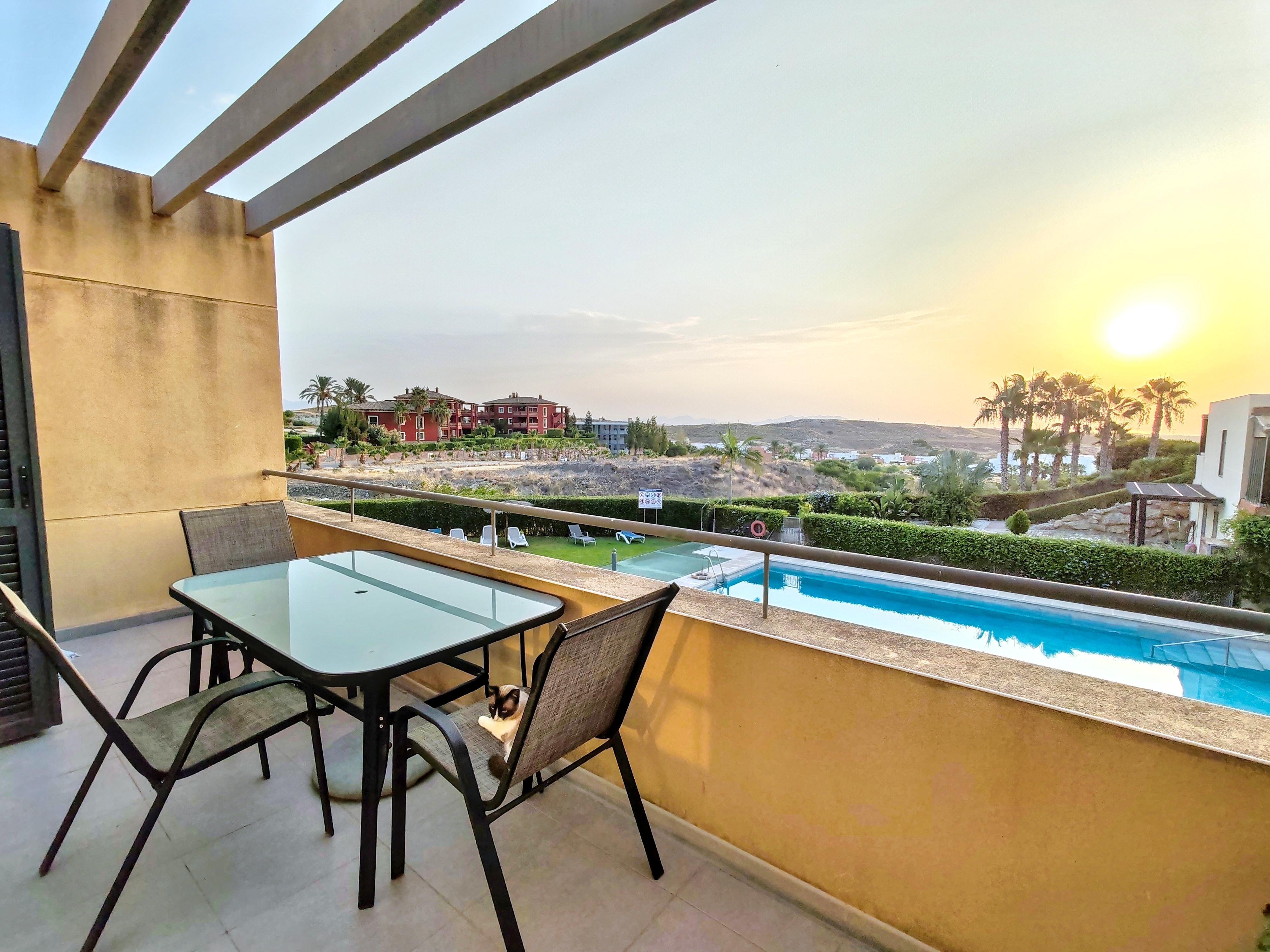 Ático con piscina, garaje y solarium