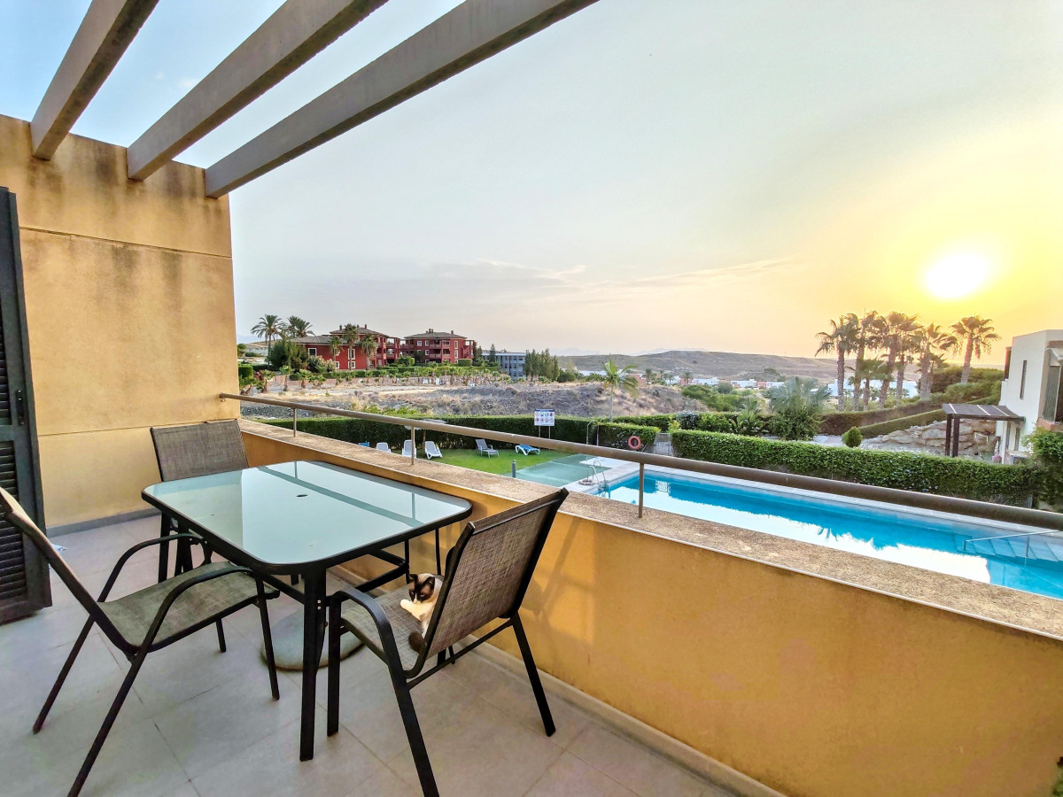 foto de piso en venta, Ático con piscina, garaje y solarium