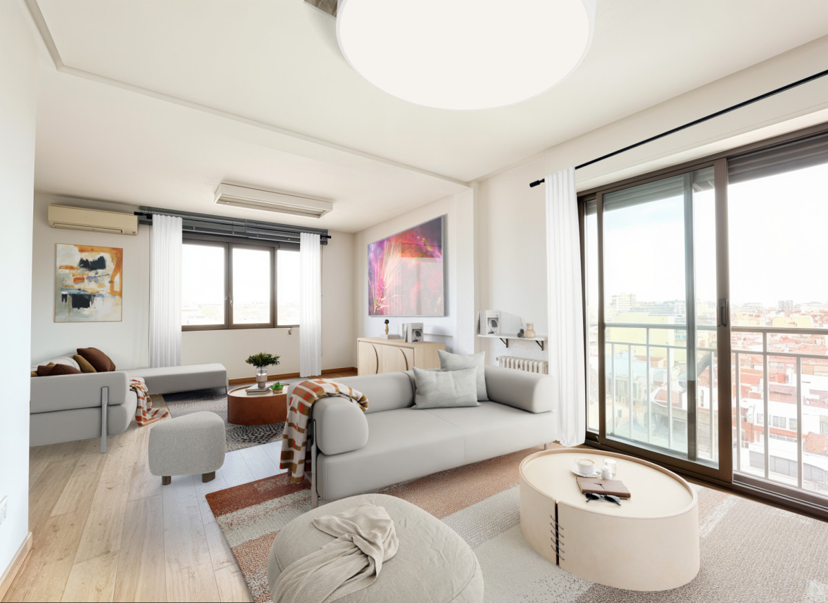 foto de piso en venta, Ático para reformar con ascensor y garaje