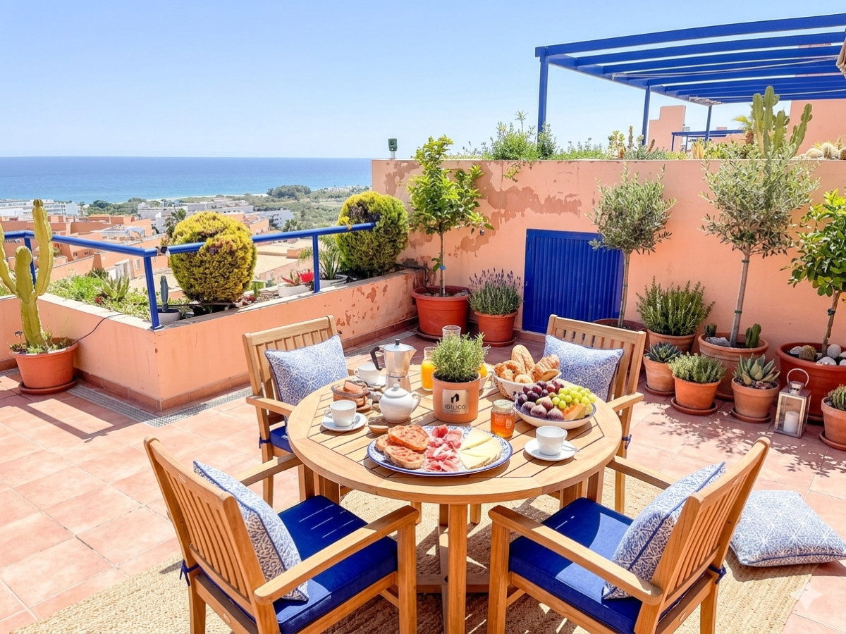 foto de piso en venta, Ático con terraza, vistas, garaje y trastero